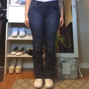 415 Classic Bootcut Jean